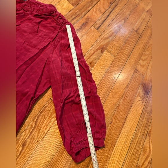 LOFT Burgundy Textured Blouse - Picture 5 of 7